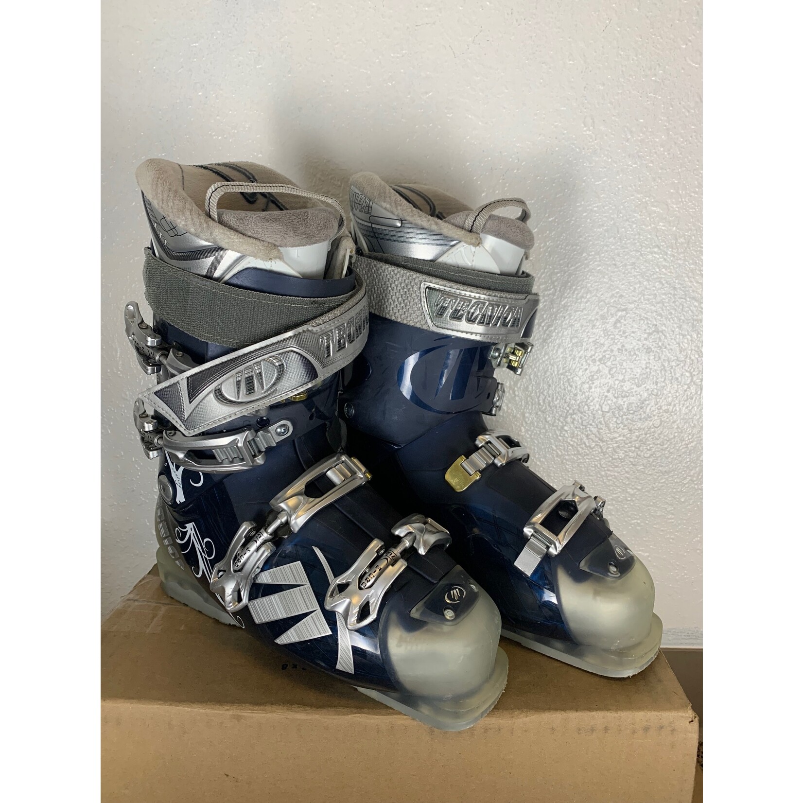 Tecnica Tecnica Vento 70 Ski Boots, Size 26/26.5