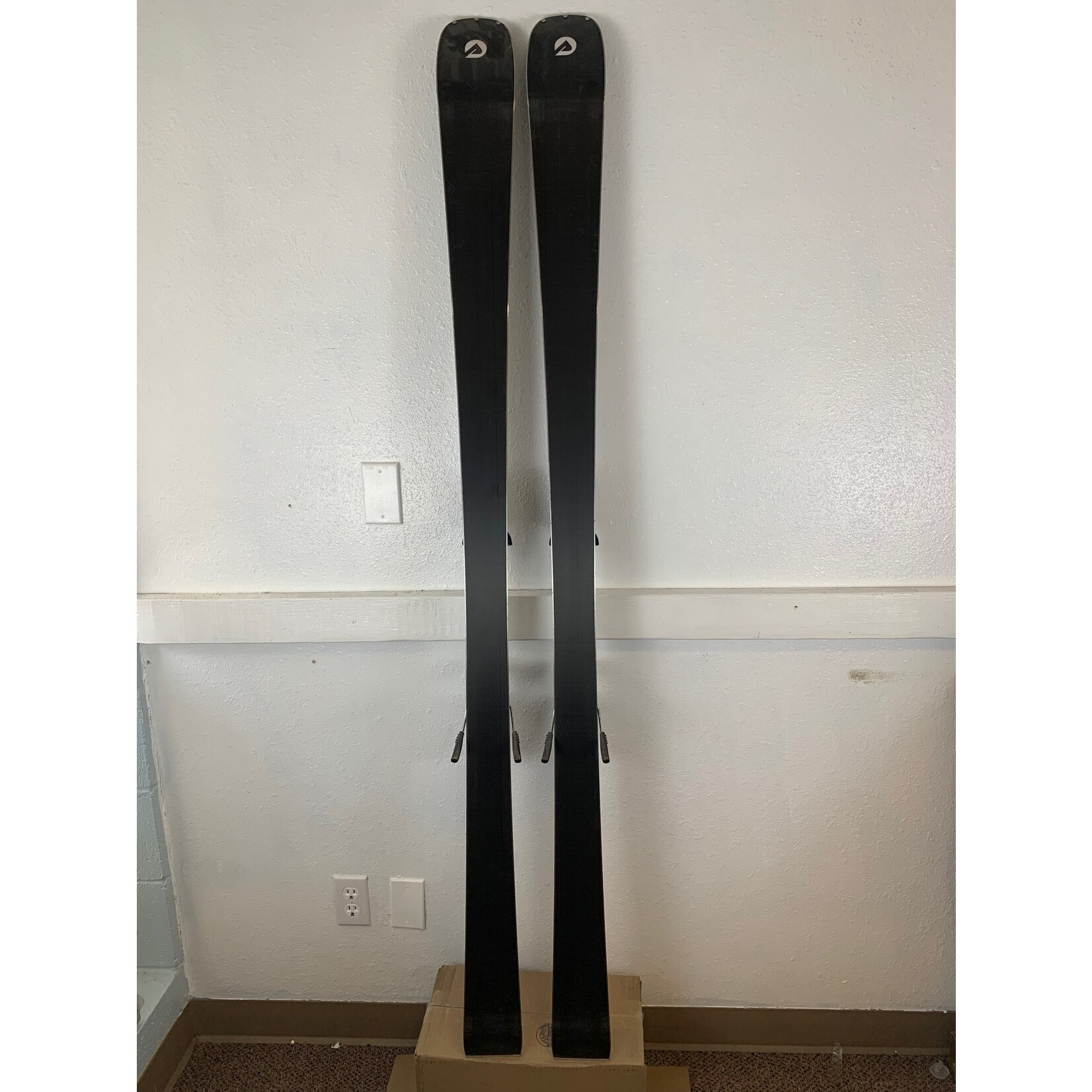 Sportsen Sportsen Iridium Skis, Size 176
