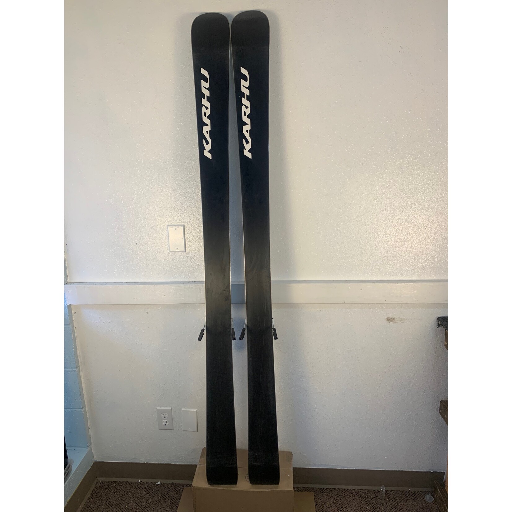 Karhu Karhu BC 100 Skis + Salomon 12 Bindings, Size 186, Set for 28.5 Boots