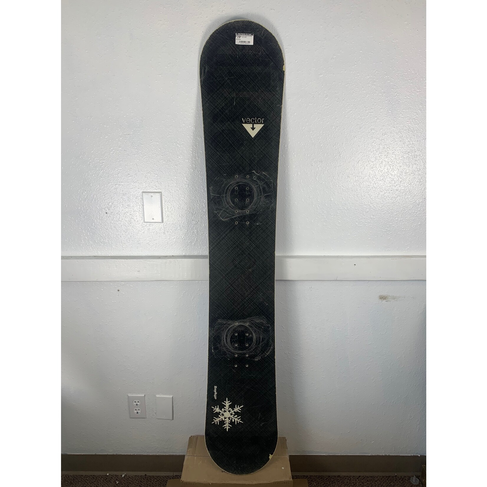 Vector Vector Zephyr Snowboard, Size 159cm SOLD AS IS NO REFUNDS OR EXCHANGES