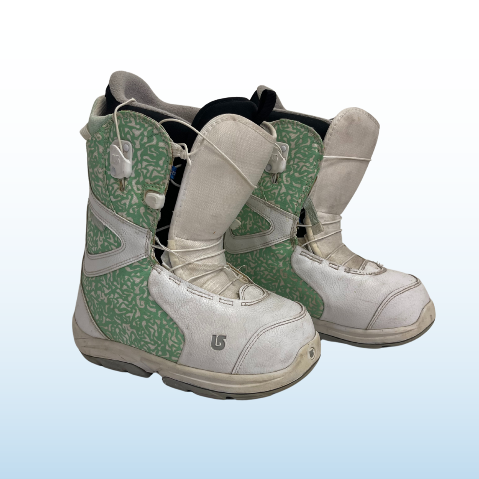 Burton Burton Snowboard Boots, Size 6 WMNS