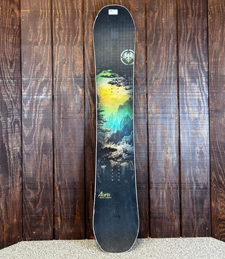 Never Summer 2019 Never Summer Aura Snowboard, Size 152