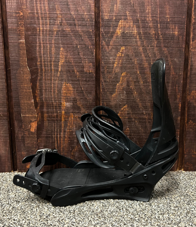 Used Burton Binding 2023 Snowsports Outlet by Rocky Mountain Ski & Sport