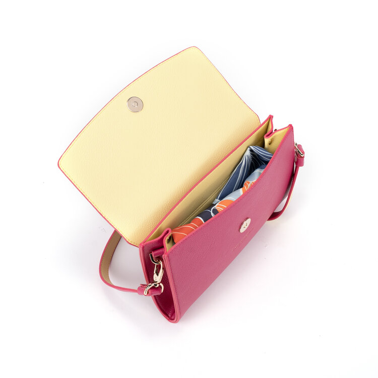 MERYL BAGUETTE BAG