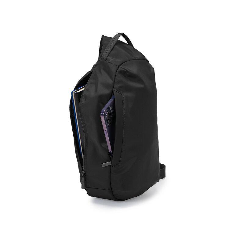 CHRIS SLING BAG
