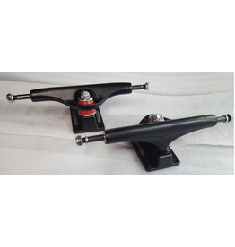 GULLWING 9” GULLWING SHADOW DLX TRUCKS