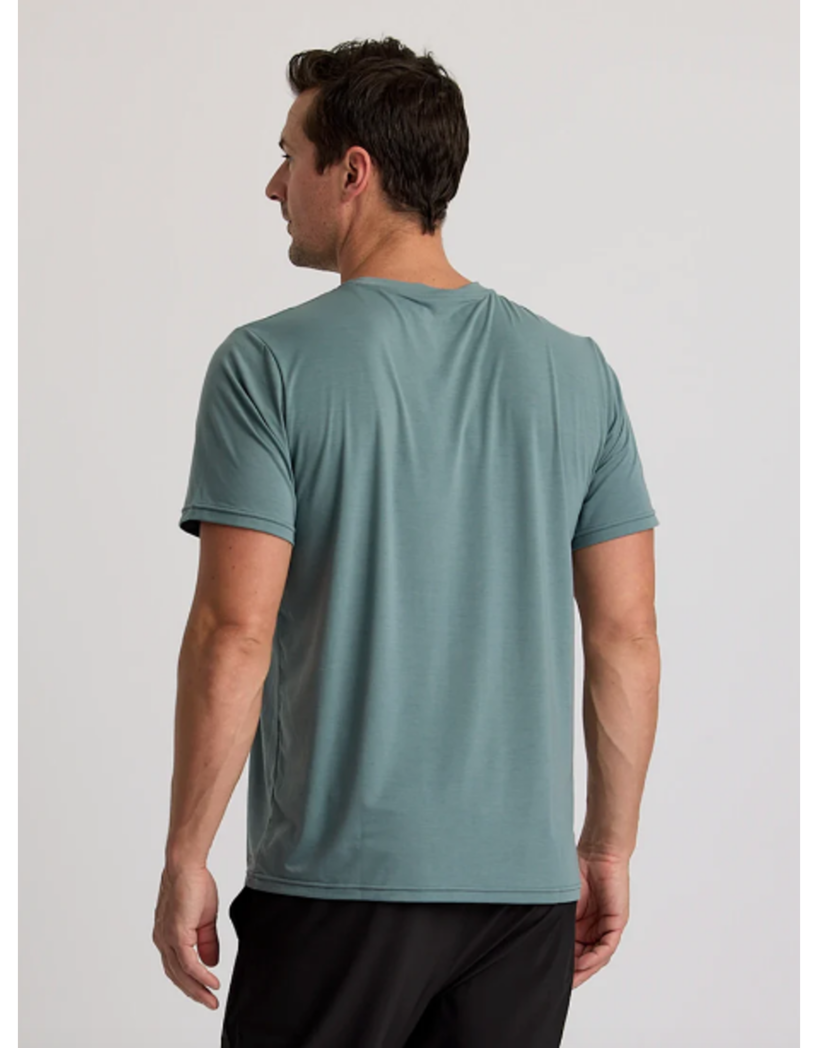 FREEFLY Men's Elevate Lightweight Tee