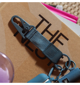 THREAD THREAD KEYCHAIN CLIP
