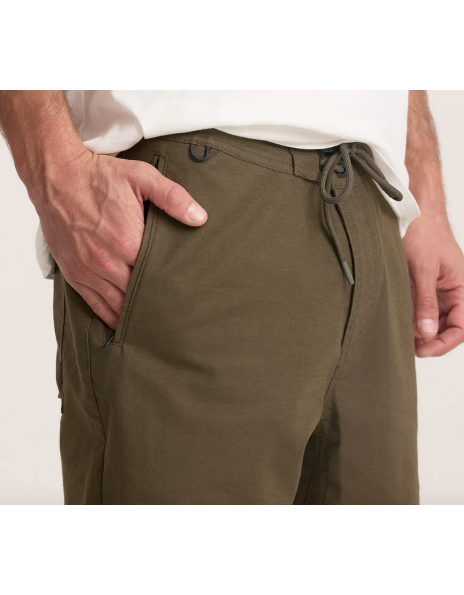 ROARK LAYOVER TRAVELER SHORTS