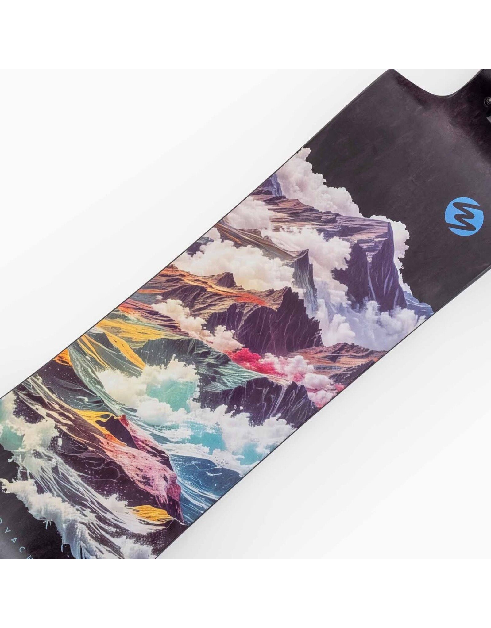 LANDYACHTZ Switchblade 40 – Atmosphere