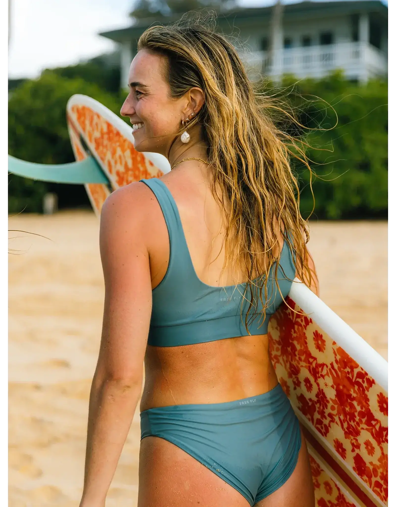 FREEFLY Women's Wavebound Scoop Bikini Top
