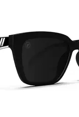 BLENDERS MAVE BLACK LIMO