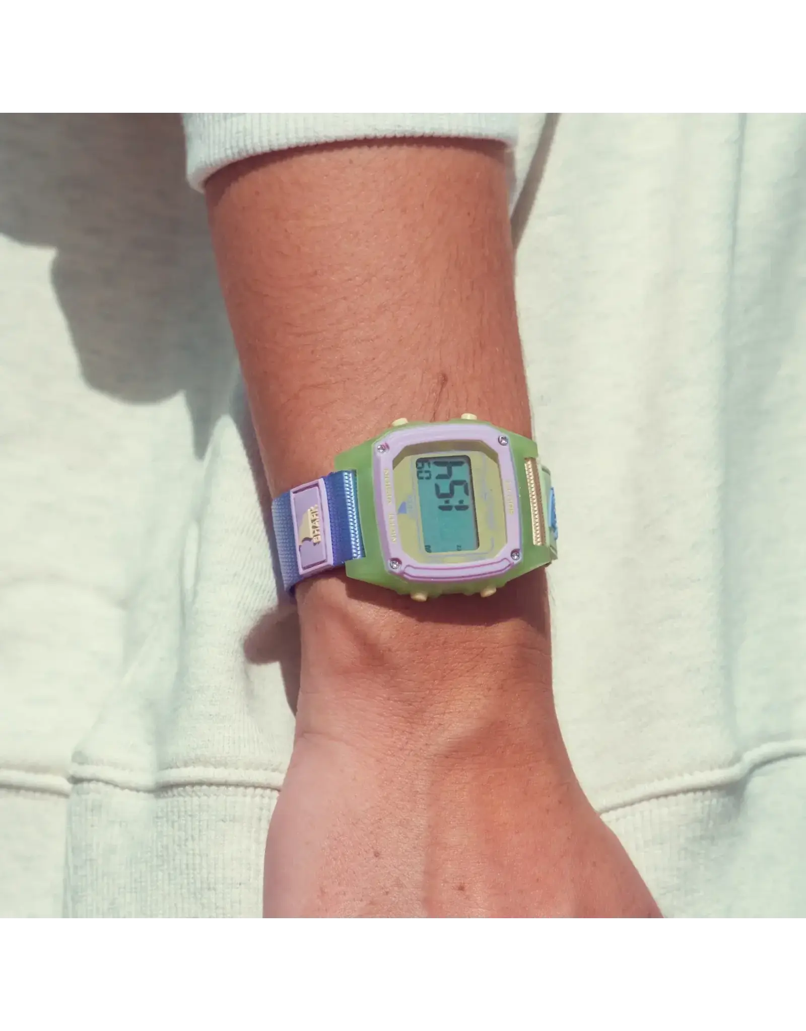 FREESTYLE HONEY POP Shark Classic Clip $70