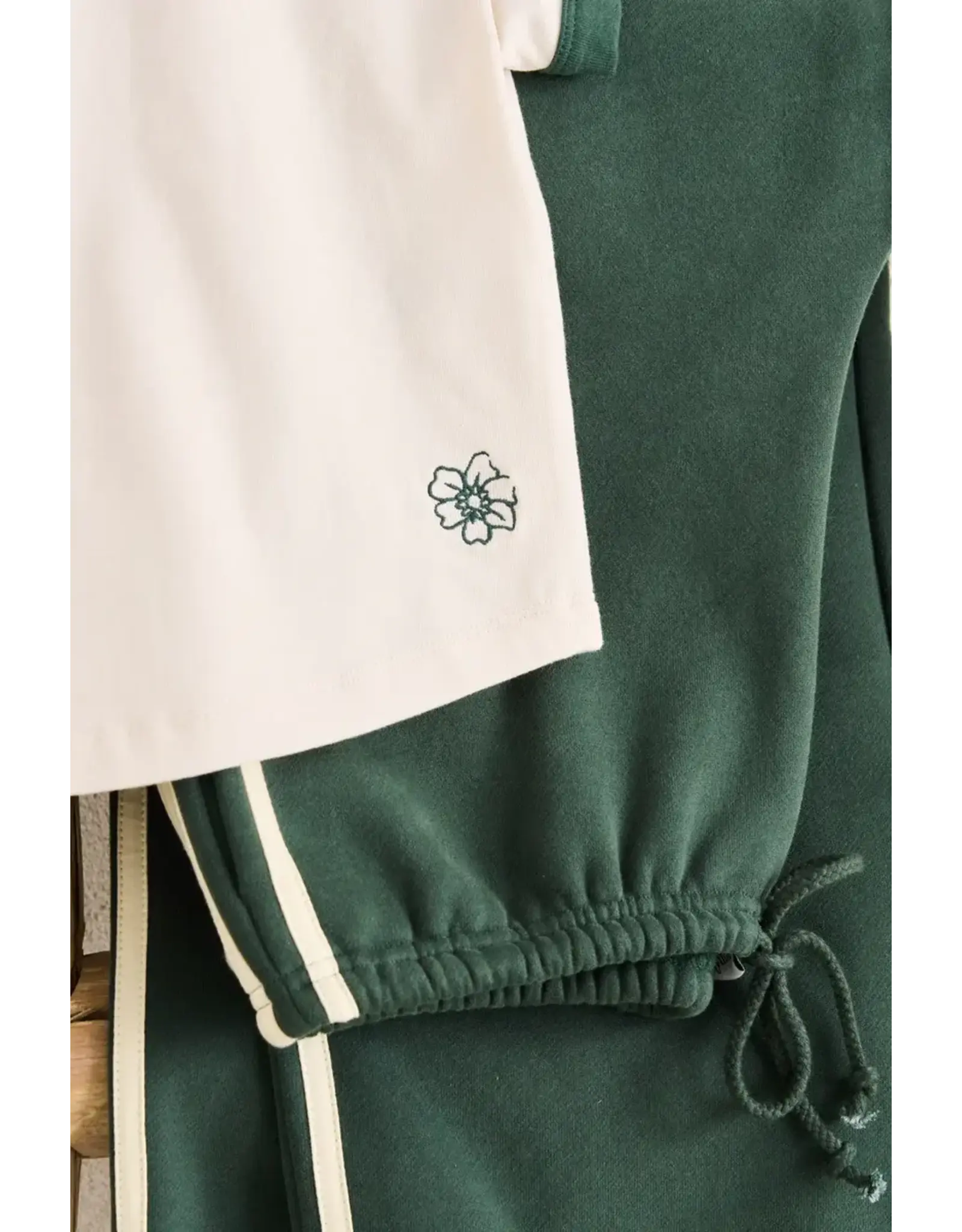 RHYTHM Embroidered Floral Tee Natural/Hunter