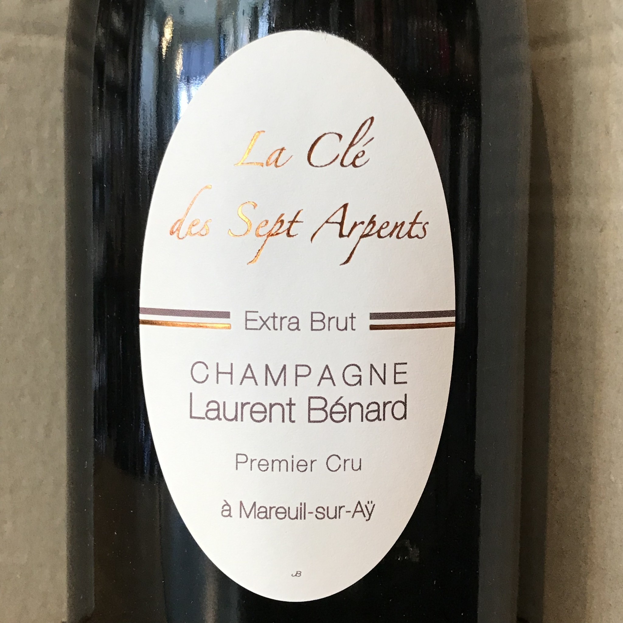 France Laurent Benard Champagne Extra Brut 1er Cru "La Clé des Sept Arpents"