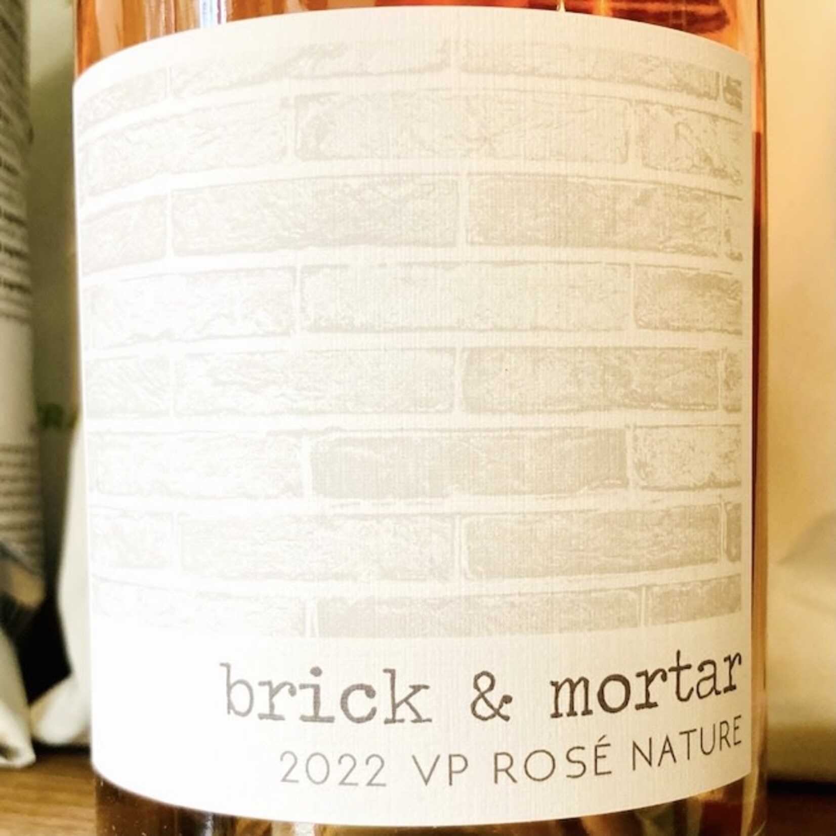 USA 2022 Brick & Mortar VP Nature Rose Sonoma Coast