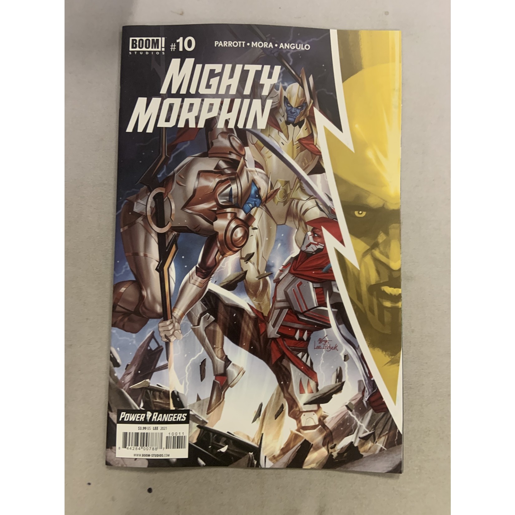 BOOM! STUDIOS Mighty Morphin 2020 #10 Cvr A Lee (C: 1-0-0) Damaged