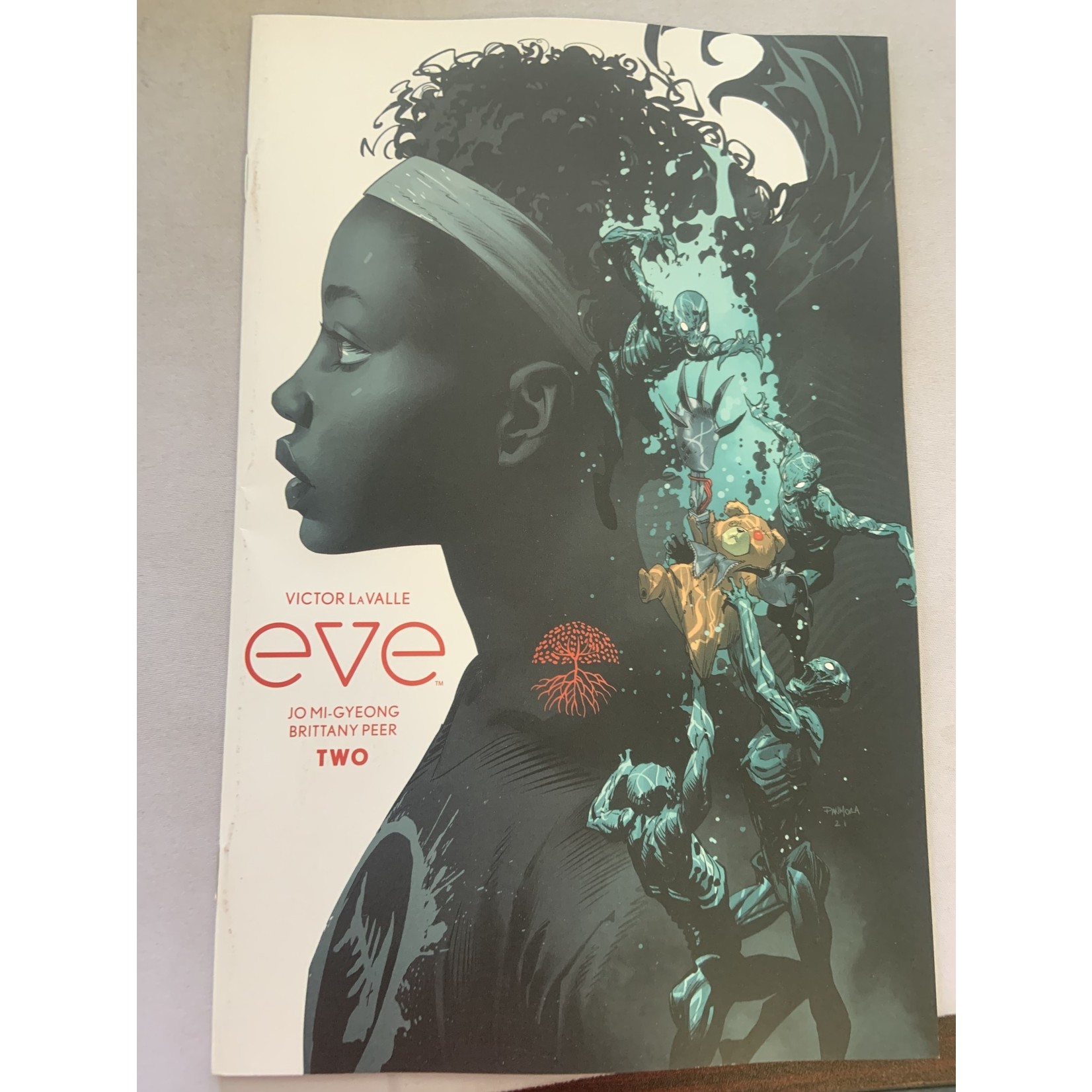 BOOM! STUDIOS Eve 2021 #2 (Of 5) Cvr B Mora  Scuffed Cover