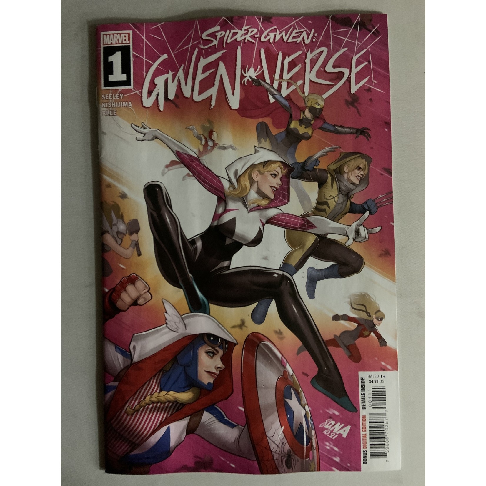 Marvel Comics Spider-Gwen: Gwen Verse 2022 #1