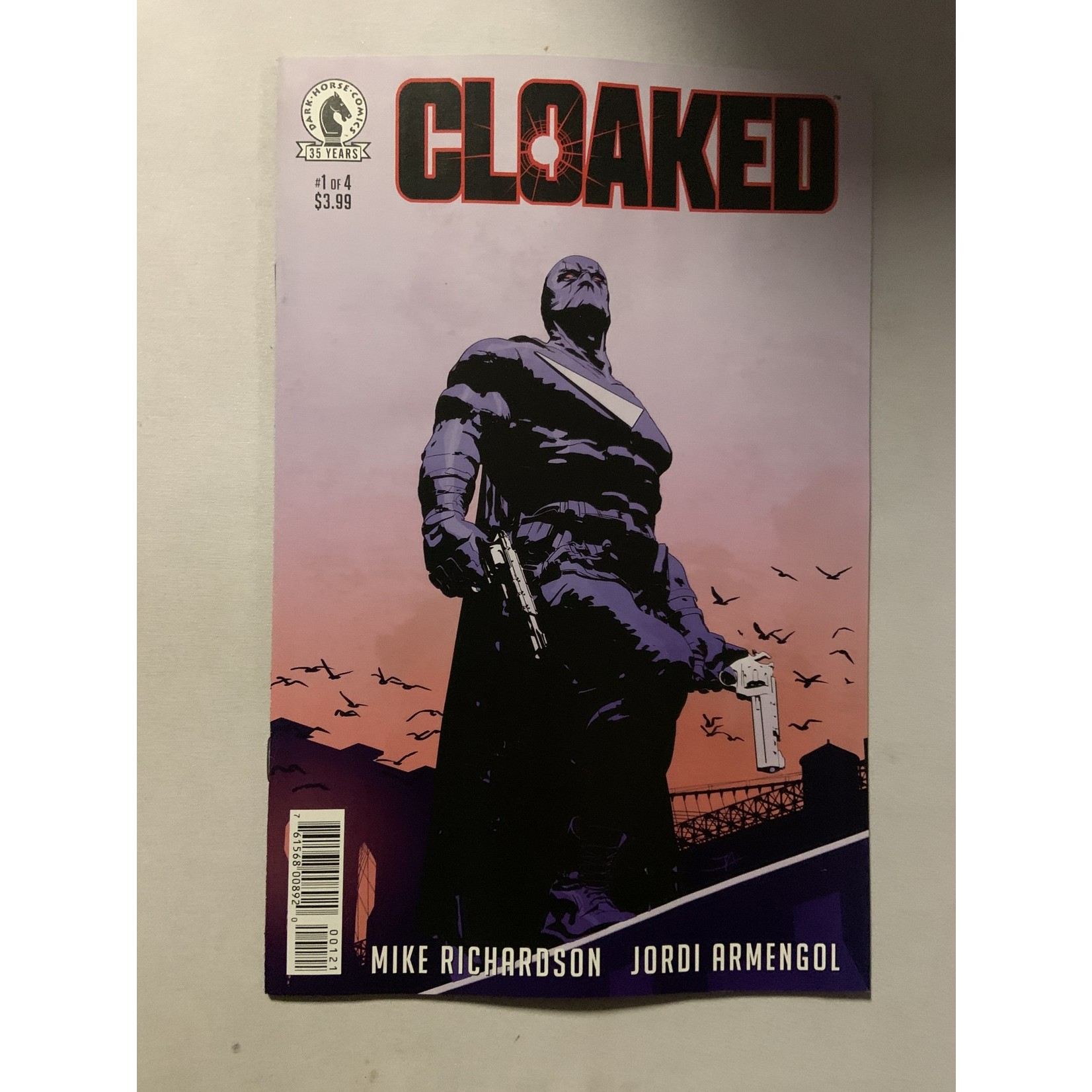 DARK HORSE COMICS Cloaked 2021 #1 (Of 4) Cvr B Armengol