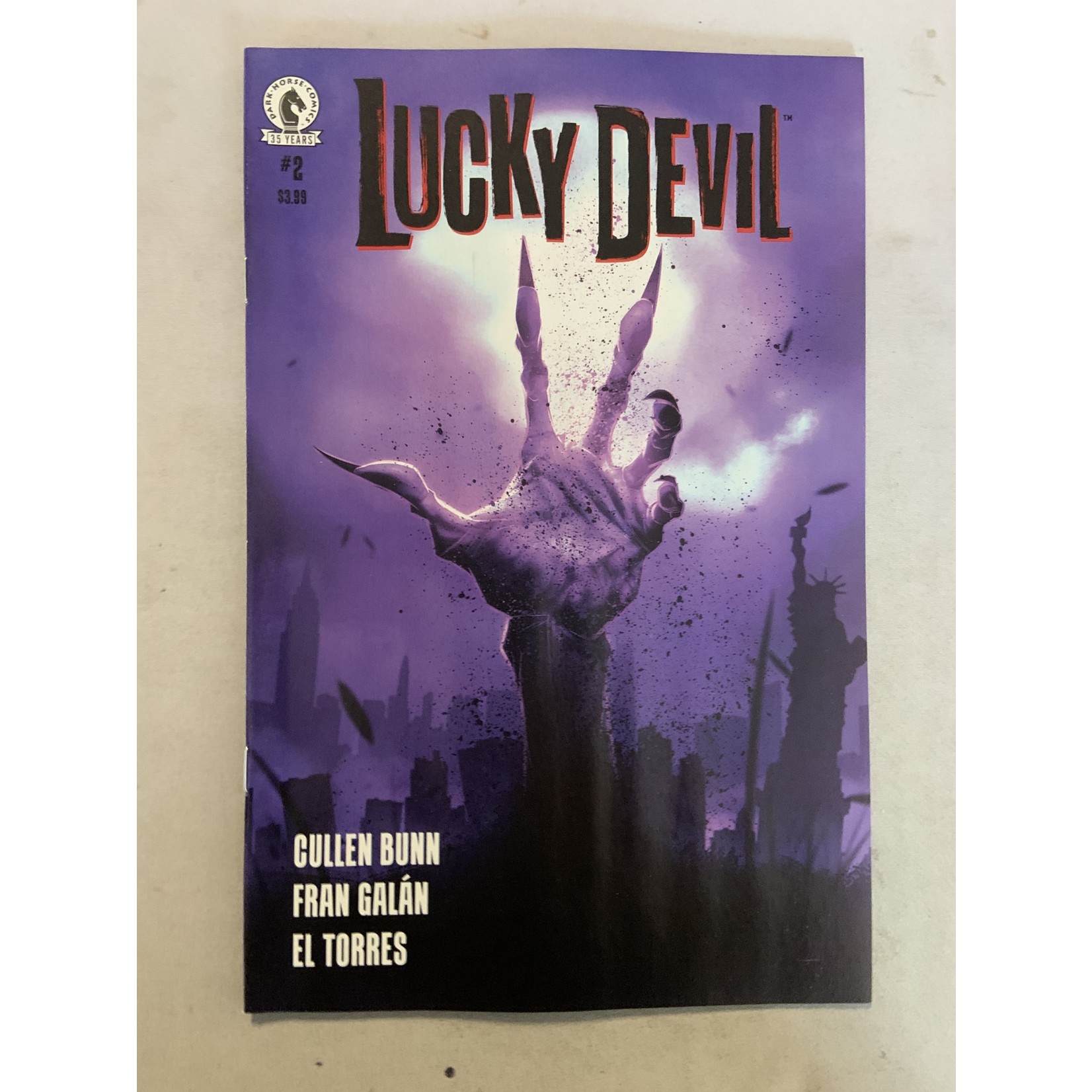 DARK HORSE COMICS Lucky Devil 2021 #2 (Of 4) Damaged