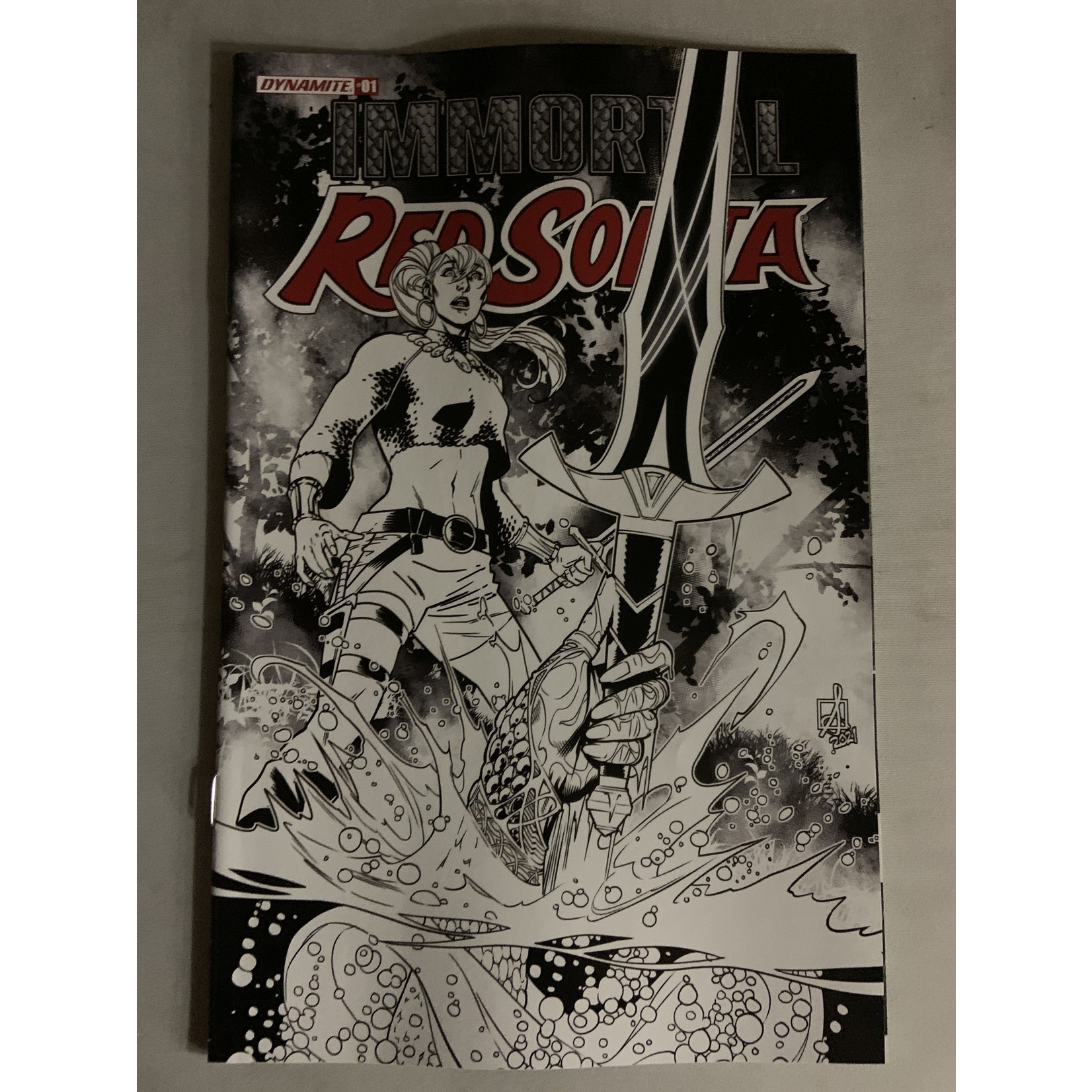 DYNAMITE Immortal Red Sonja 2022 #1 Cvr G 10 Copy Incv Izaakse B&W--Damaged