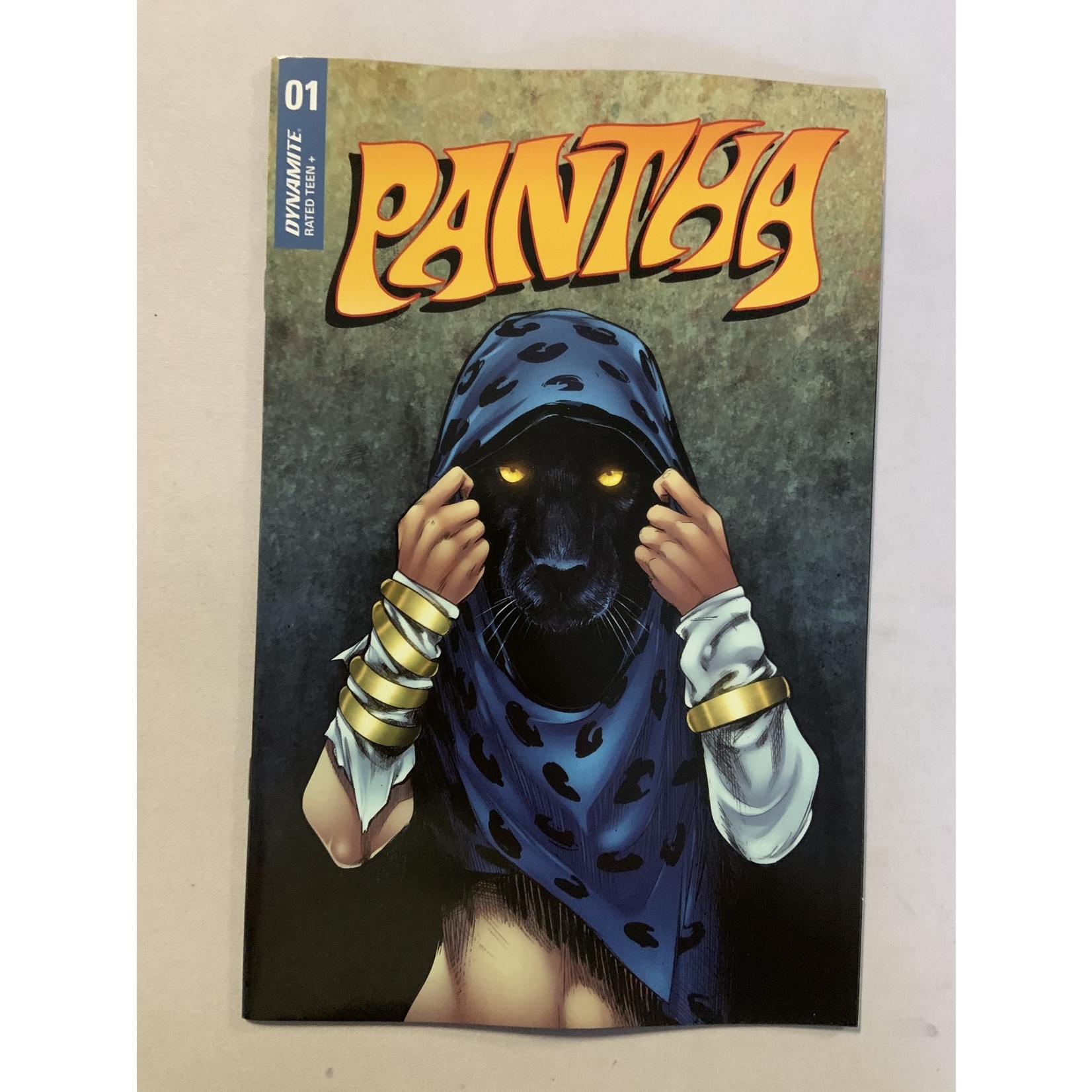 DYNAMITE Pantha 2022 #1 Cvr D Sarraseca