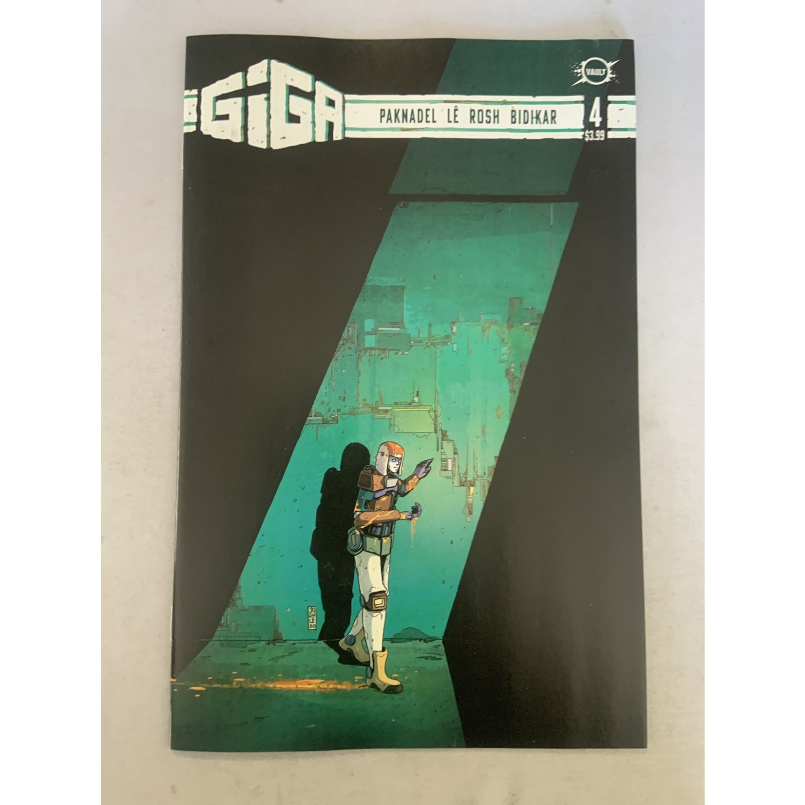 VAULT COMICS Giga 2020 #4 Cvr A Le