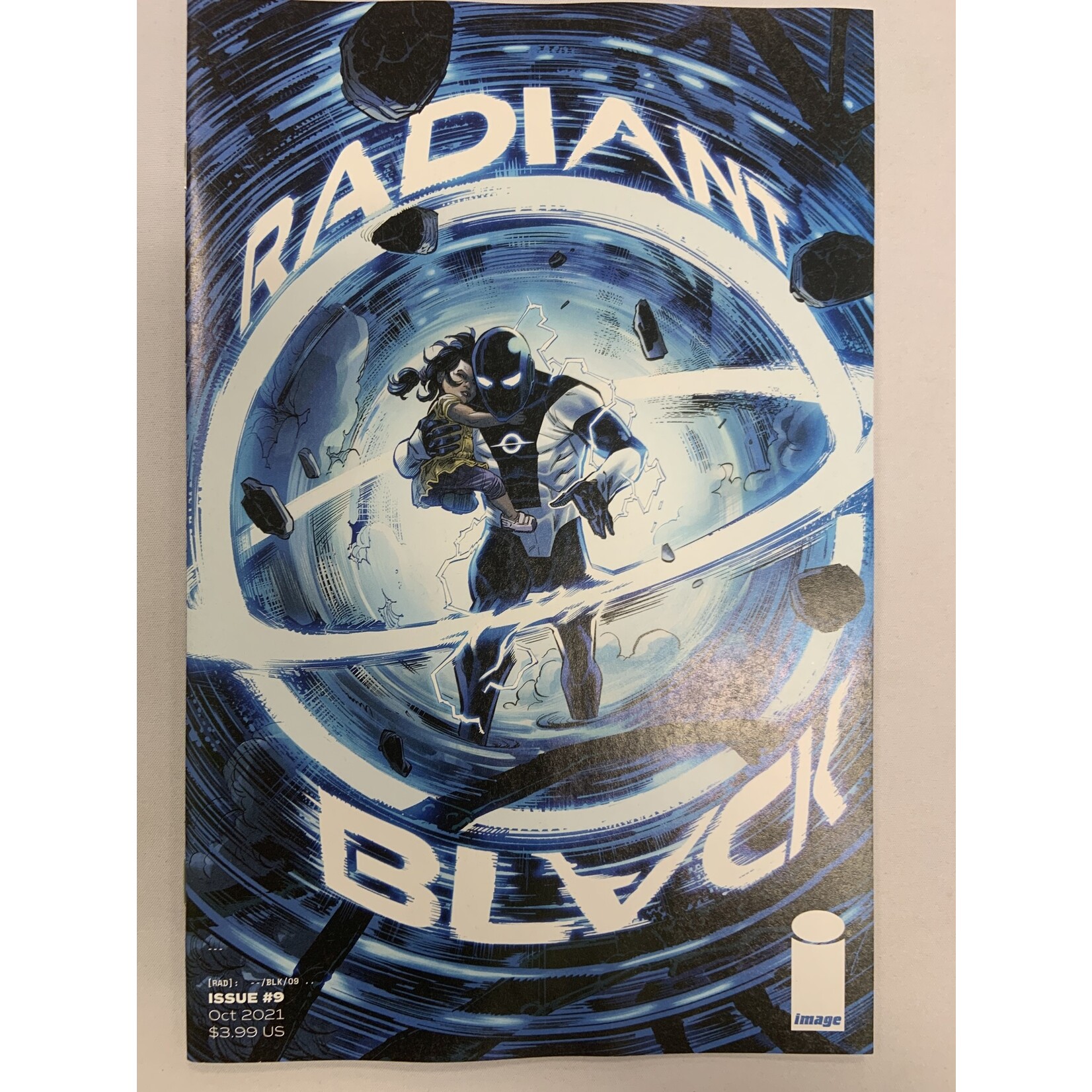 IMAGE COMICS Radiant Black 2021 #9 Cvr B Beyruth