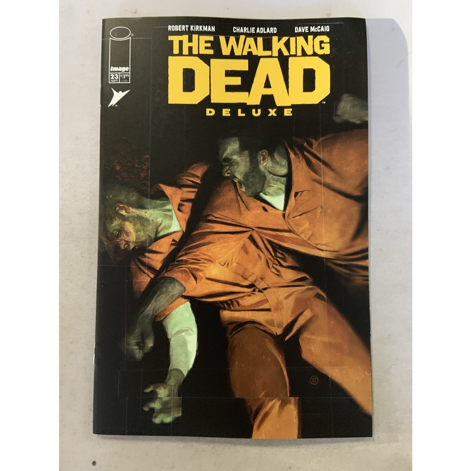 IMAGE COMICS Walking Dead Dlx 2020 #23 Cvr C Tedesco (Mr)