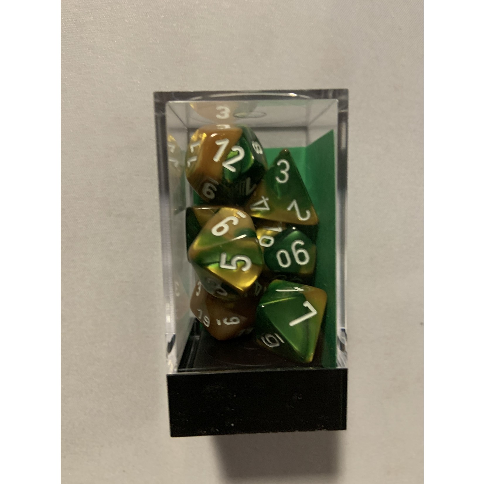 Chessex CHX 7ct Gemini 26425 Gold-Green/white