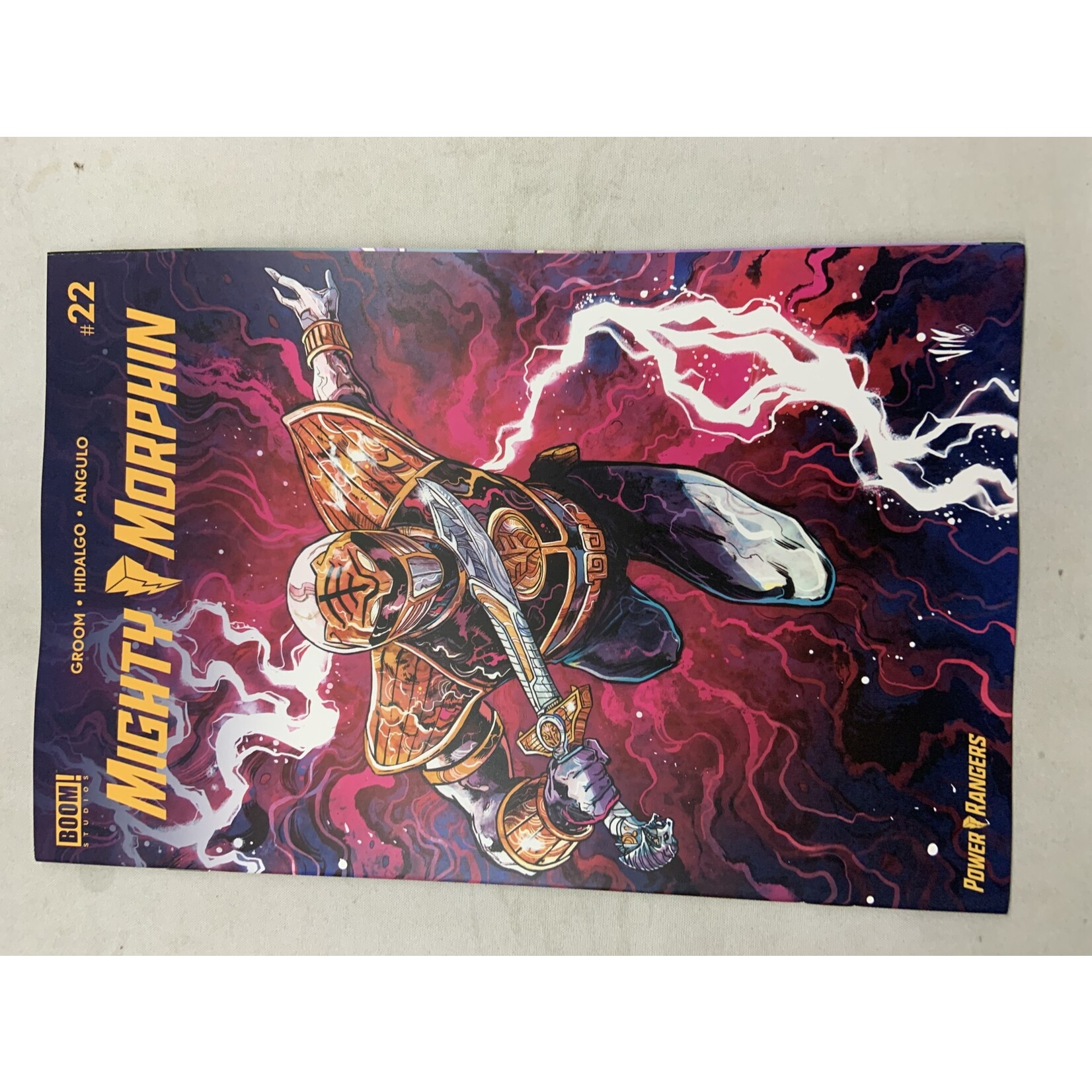 BOOM! STUDIOS Mighty Morphin 2020 #22 Cvr F Foc Reveal Var Riccardi (C: 1-0-0)
