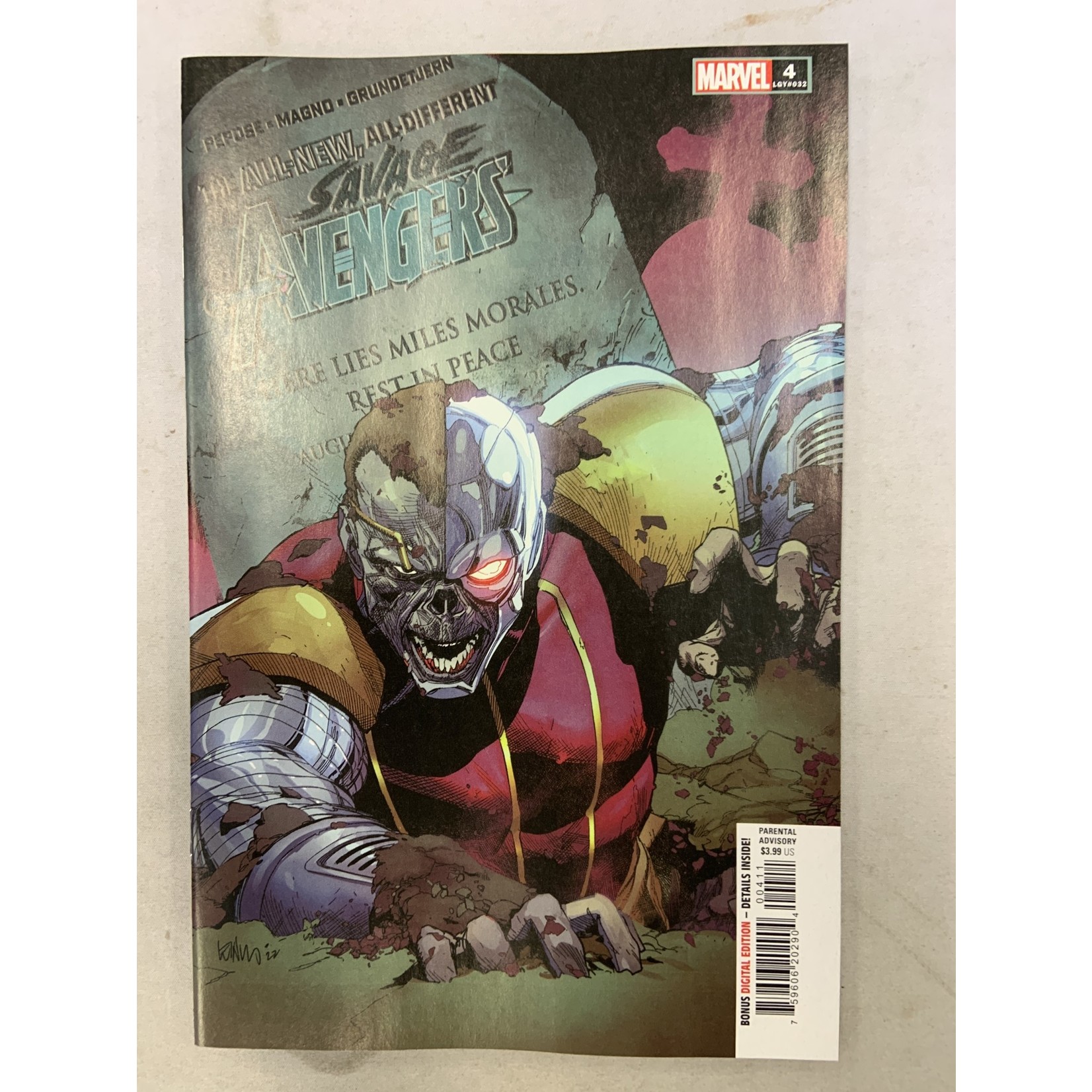 Marvel Comics Savage Avengers 2022 #4