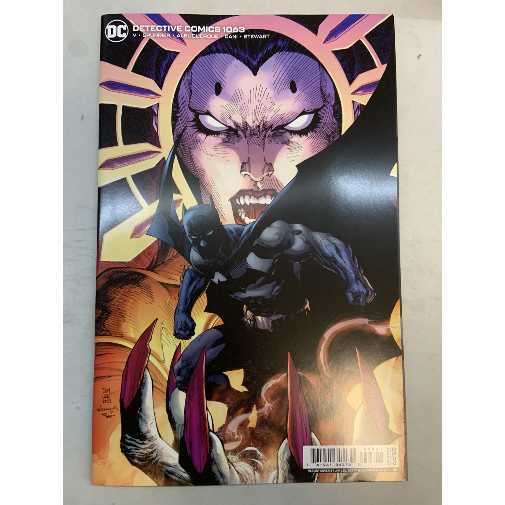 DC Comics Batman Detective Comics: 2016 #1063B