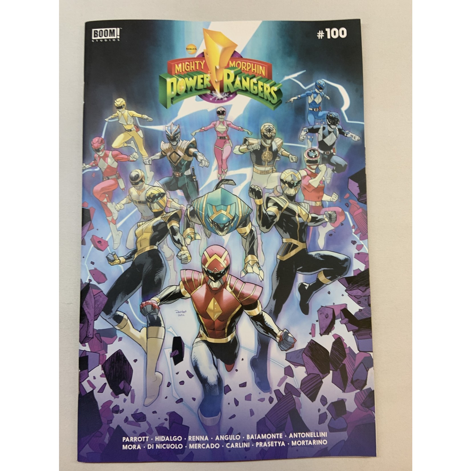 BOOM! STUDIOS Mighty Morphin Power Rangers 2022 #100 Cvr A Mora (C: 1-0-0)