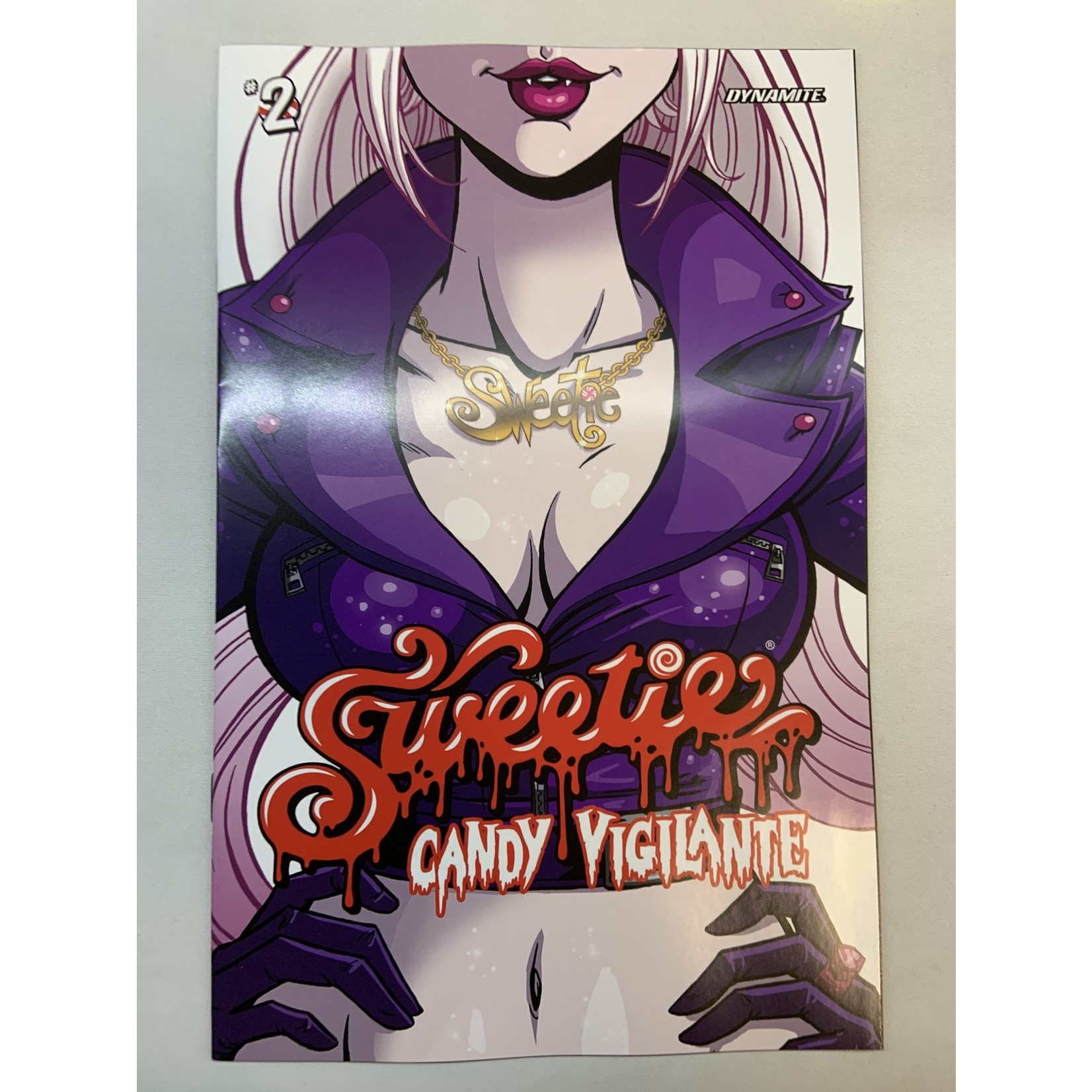DYNAMITE Sweetie Candy Vigilante 2022 #2 Cvr B Howard (Mr)