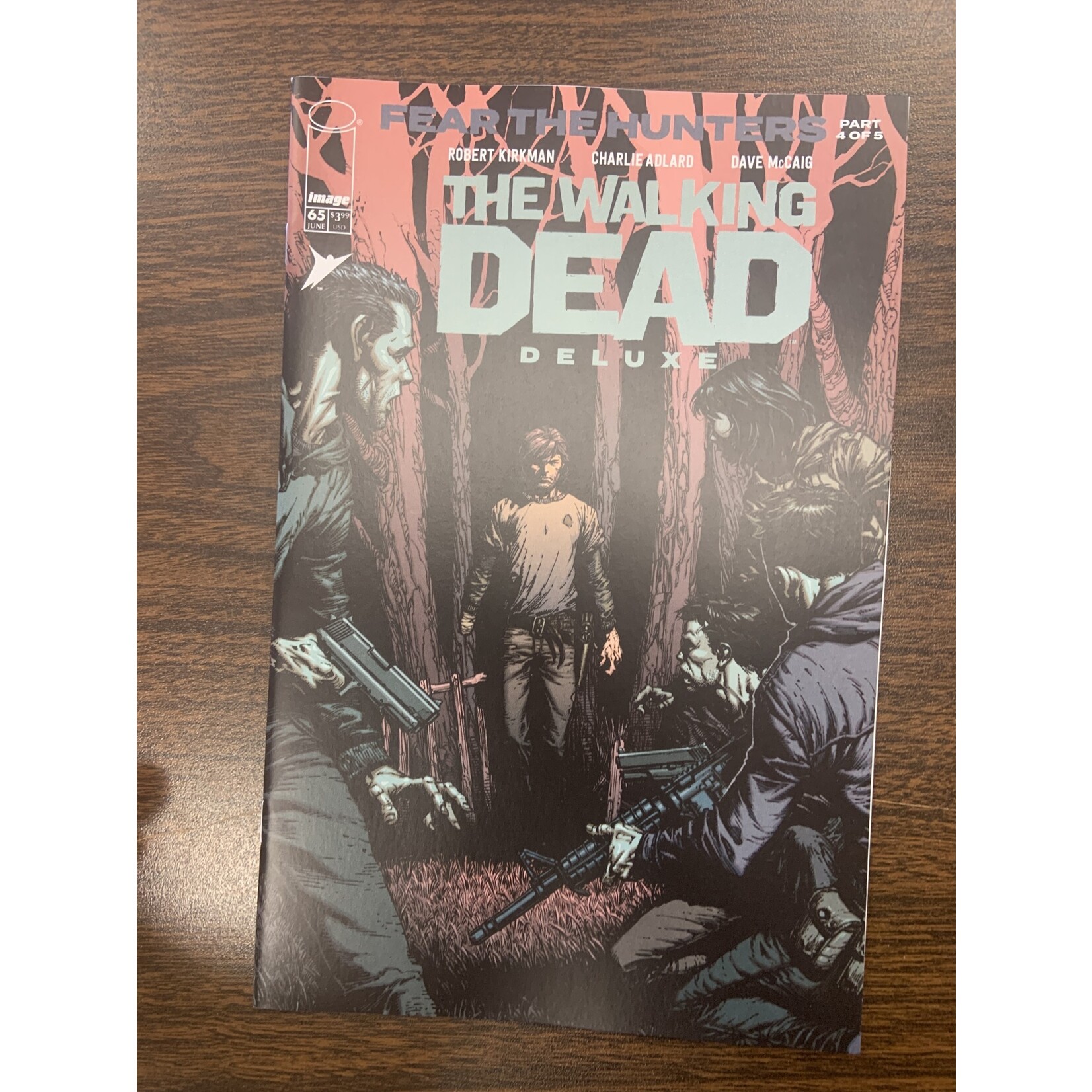 IMAGE COMICS Walking Dead Dlx 2020 #65 Cvr A Finch & Mccaig (Mr)