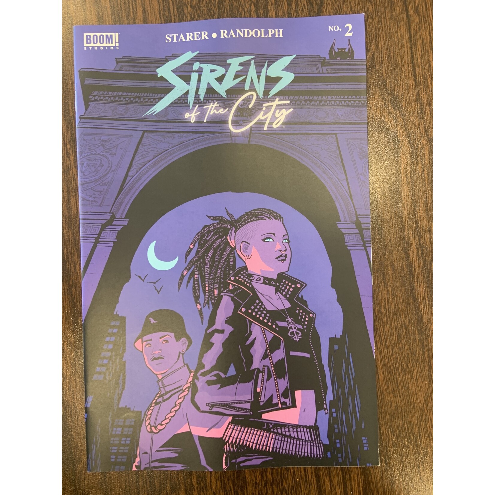 BOOM! STUDIOS Sirens Of The City 2023 #2 (Of 6) Cvr B Chiang