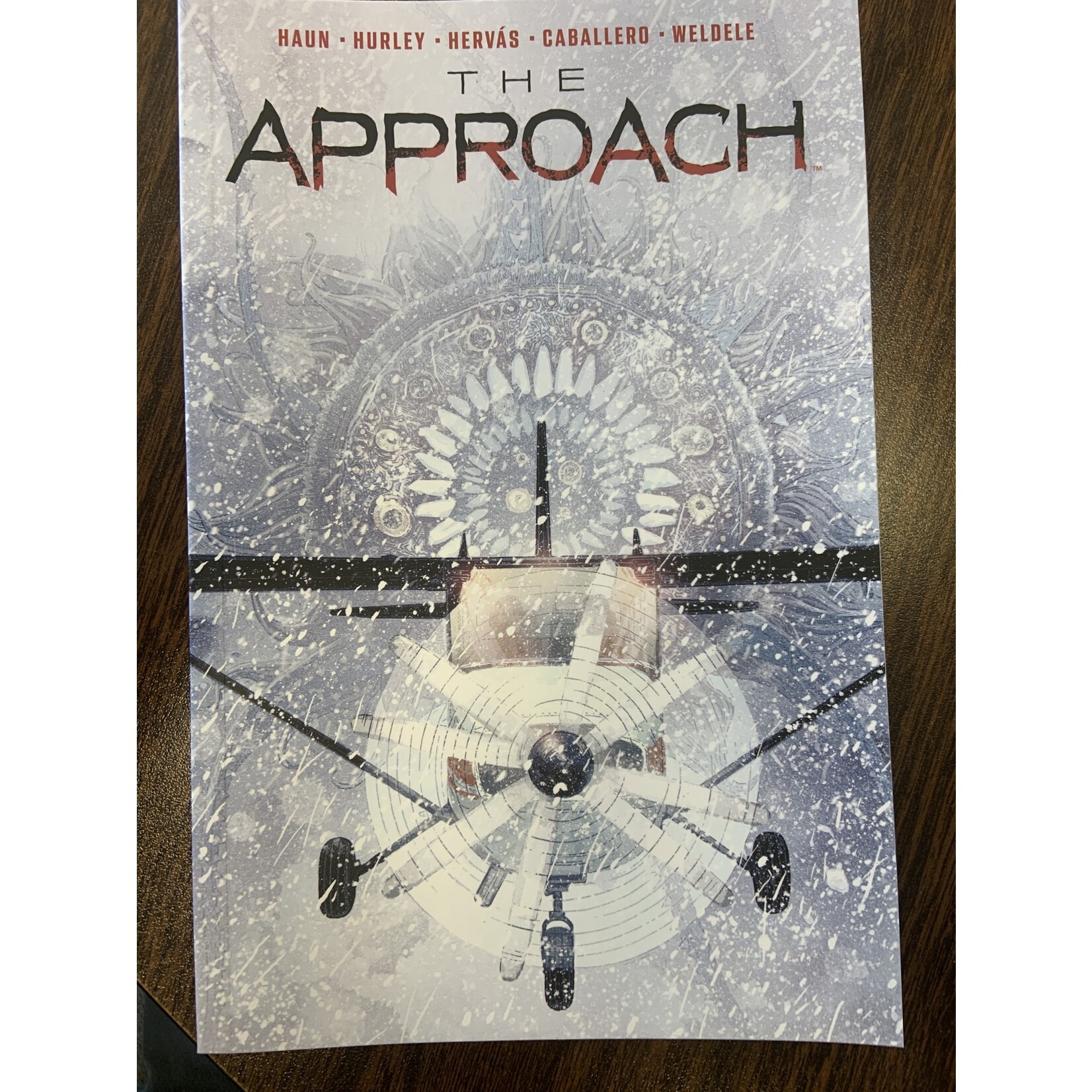 BOOM! STUDIOS Approach Tp (Mr) (C: 0-1-2)