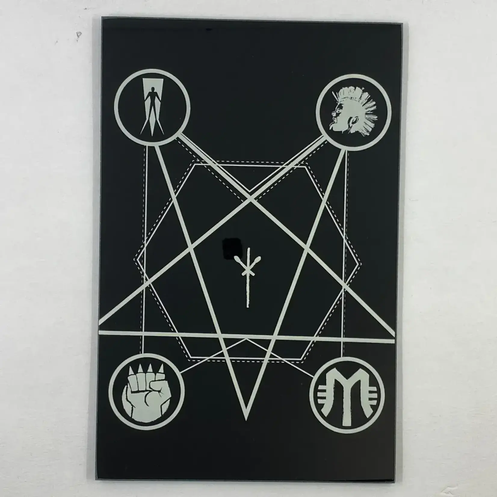 VALIANT ENTERTAINMENT LLC Book Of Shadows 2022 #1 Glass Cover