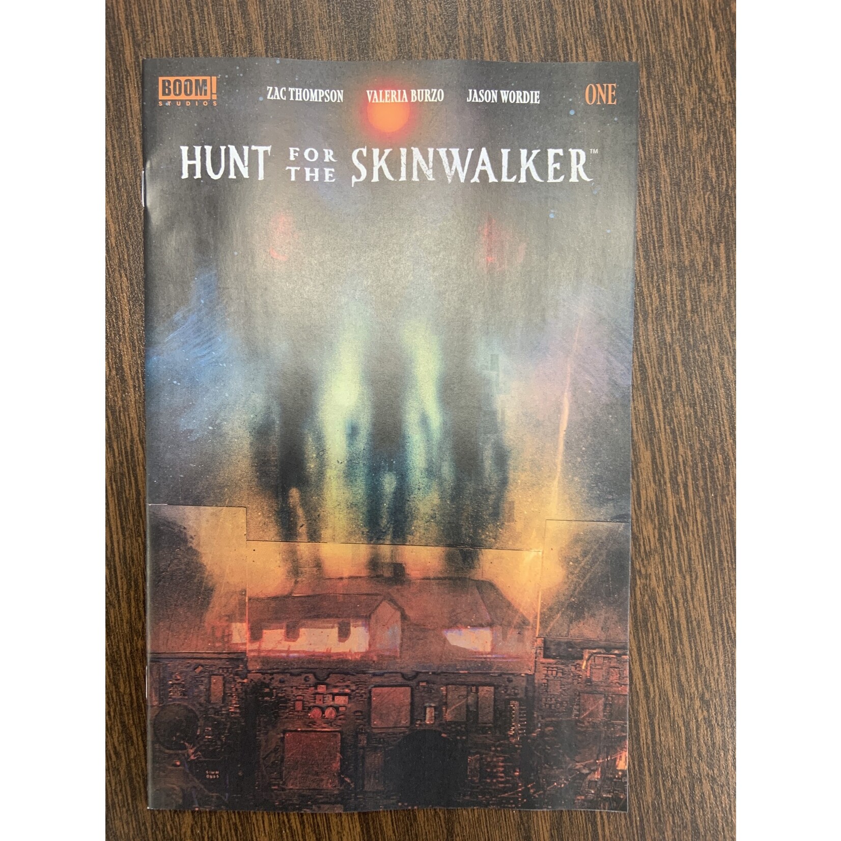 BOOM! STUDIOS Hunt For The Skinwalker 2023 #1 (Of 4) Cvr A Simmonds