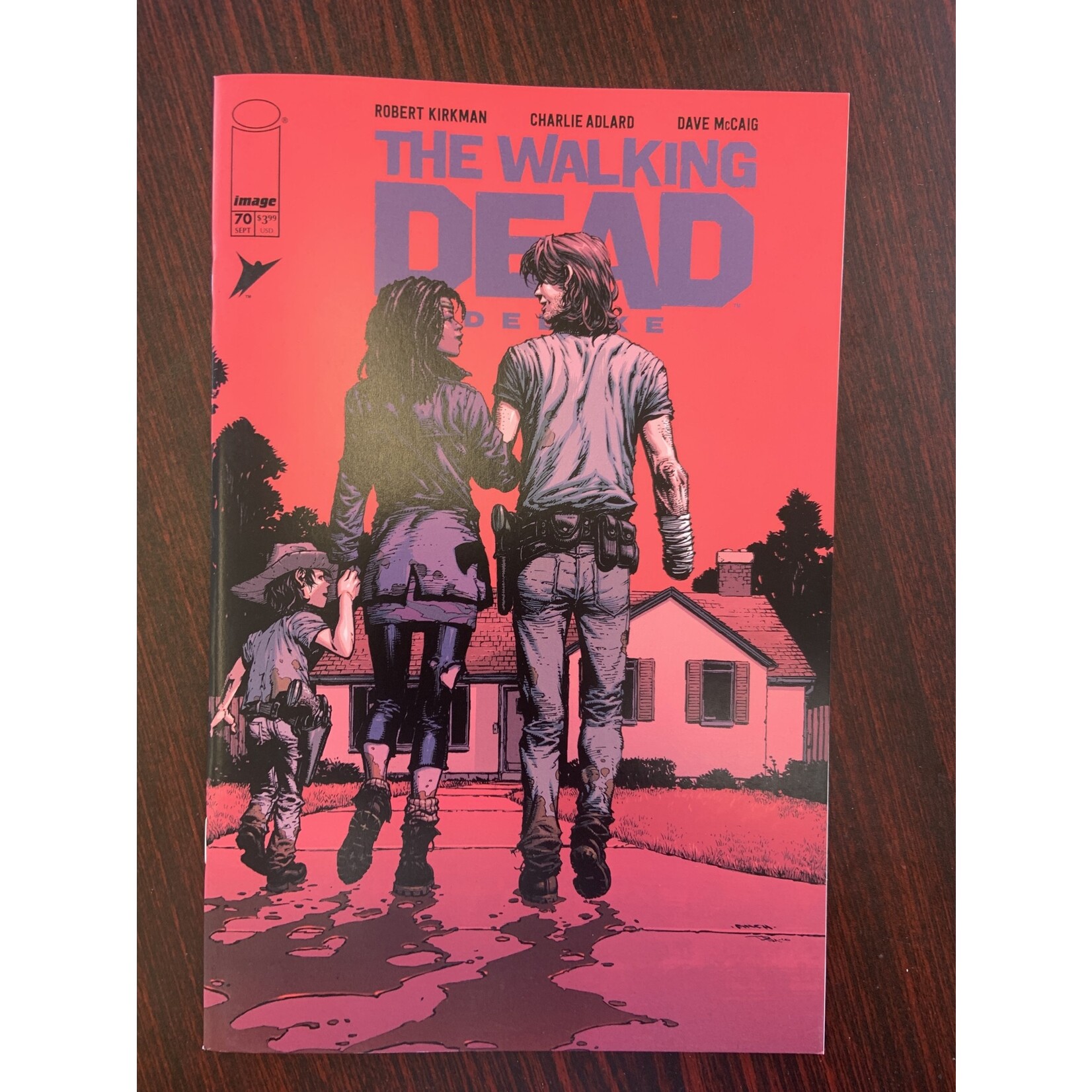 Image Comics Buy-Sell Walking Dead Dlx 2020 #70 Cvr A Finch & Mccaig (Mr)