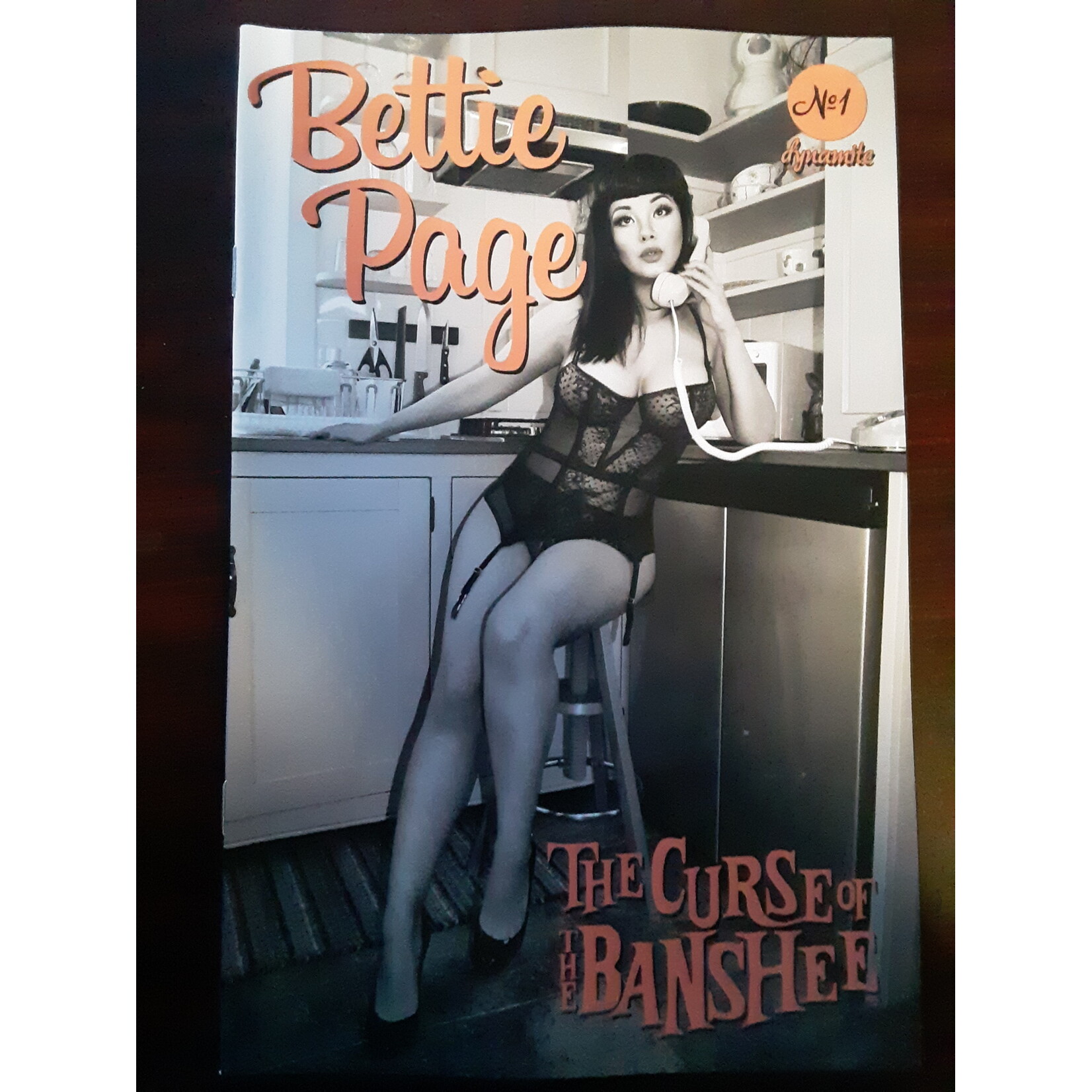 DYNAMITE Bettie Page & Curse Of The Banshee 2021 #1 40 Copy Cosplay B&W In