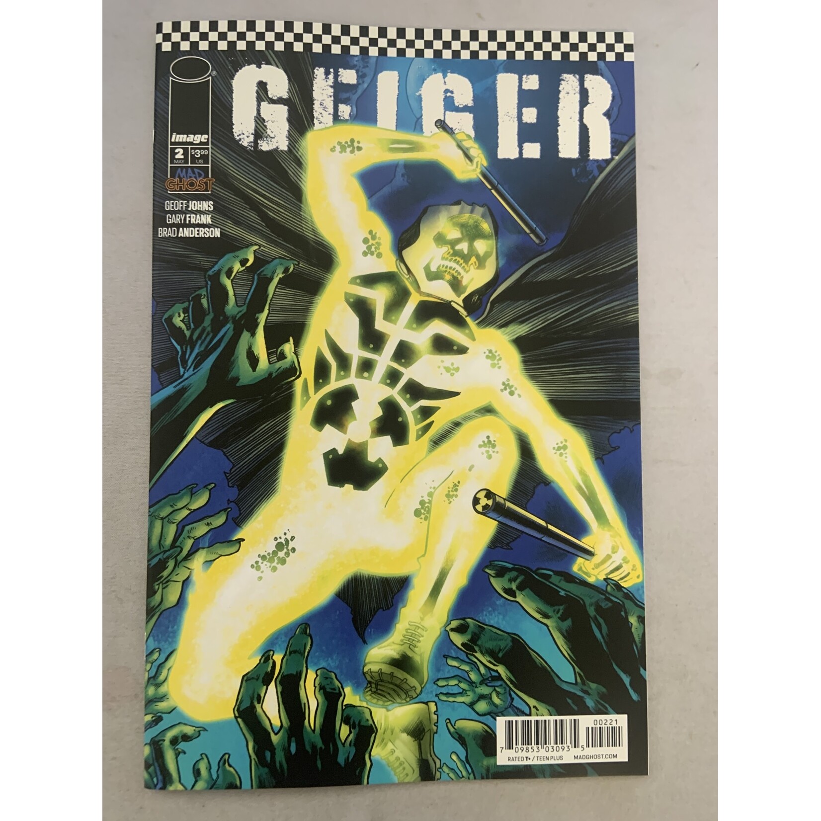 IMAGE COMICS Geiger 2021 #2 Cvr B Hitch