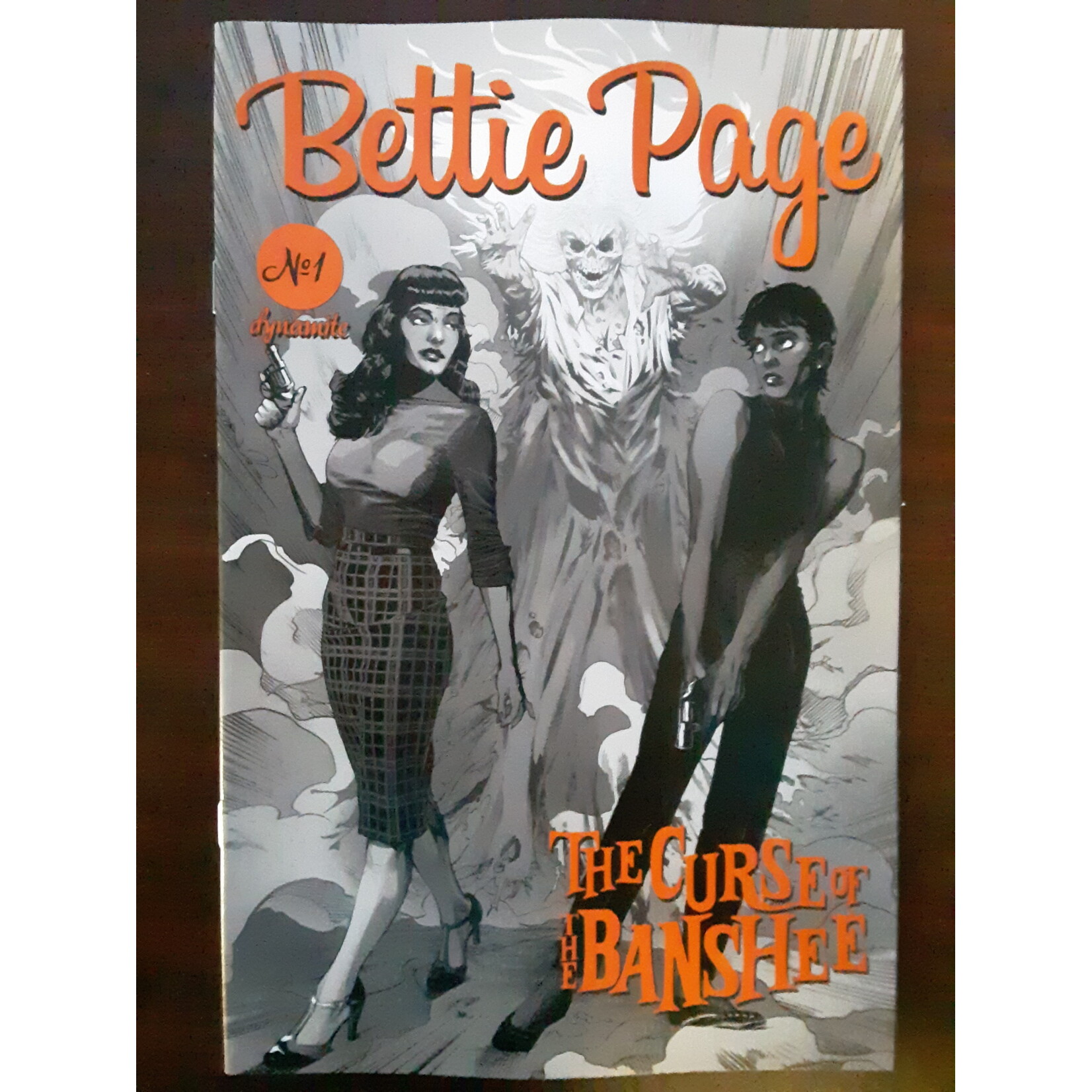DYNAMITE Bettie Page & Curse Of The Banshee 2021 #1 25 Copy Mooney B&W Inc