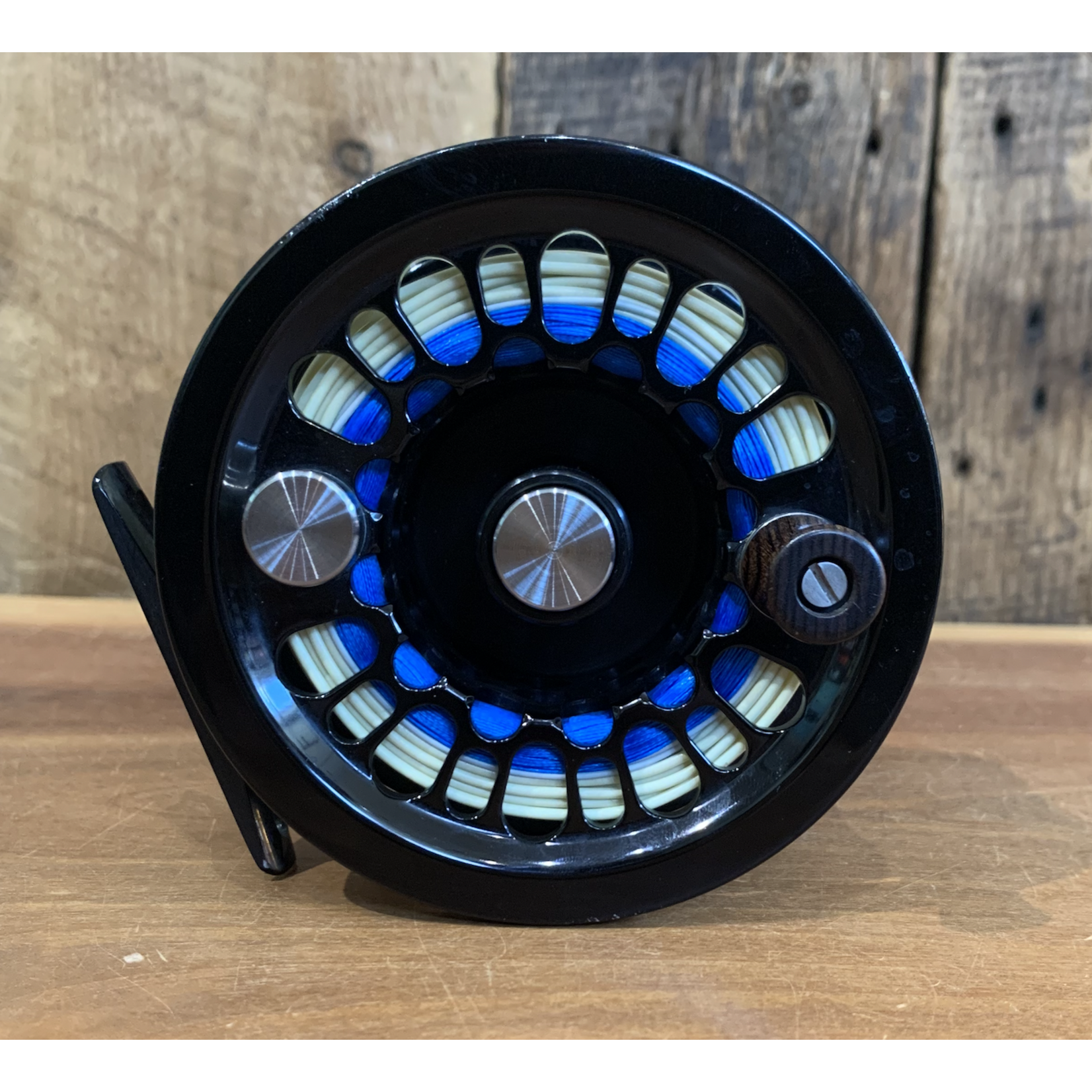 Abel super 8 w/ RIO Bonefish 8wt line