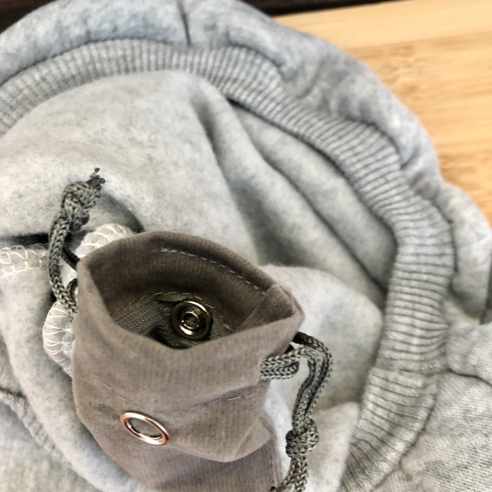 chandail adidog pochette intégrée-gris-VENTE FINALE