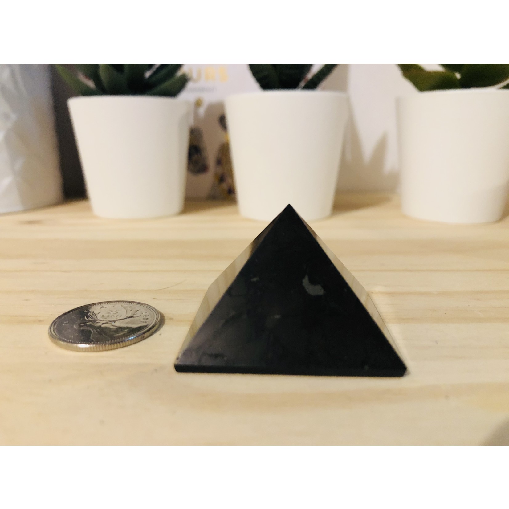 shungite pyramid 40mm-polished