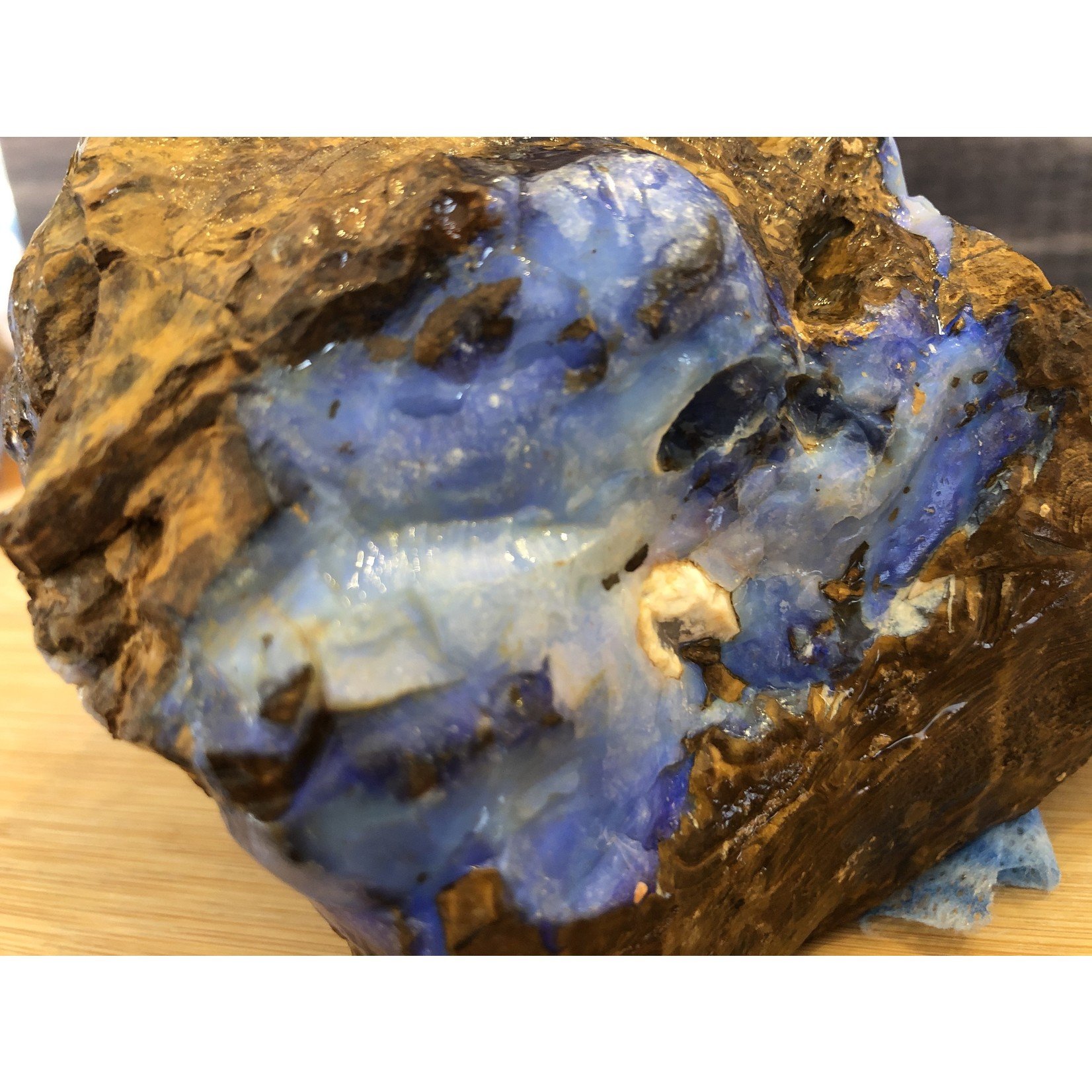 rough boulder opal-all surfaces