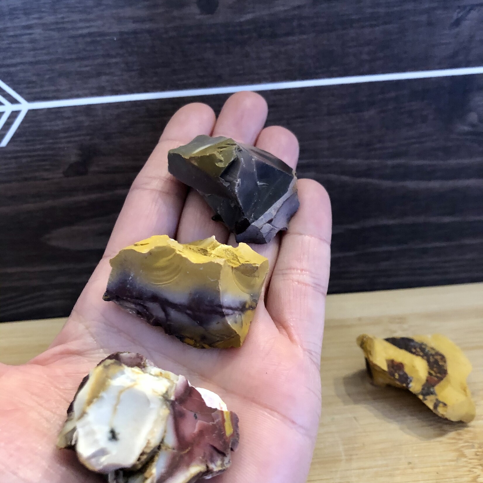 superbe morceaux de jaspe mookaite brut, jaspe mokaite naturel, favorise les instincts pour venir à bout des situations conflictuelles
